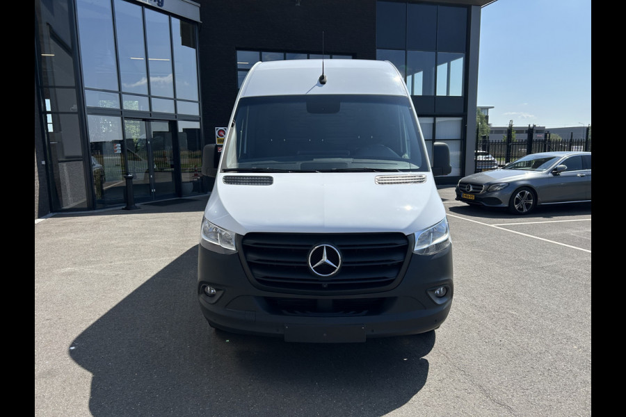 Mercedes-Benz Sprinter 314 CDI RWD L2 H2 MBUX / 360 Camera / Navigatie / Airco / Parkeersensoren / 270 Graden achterdeuren