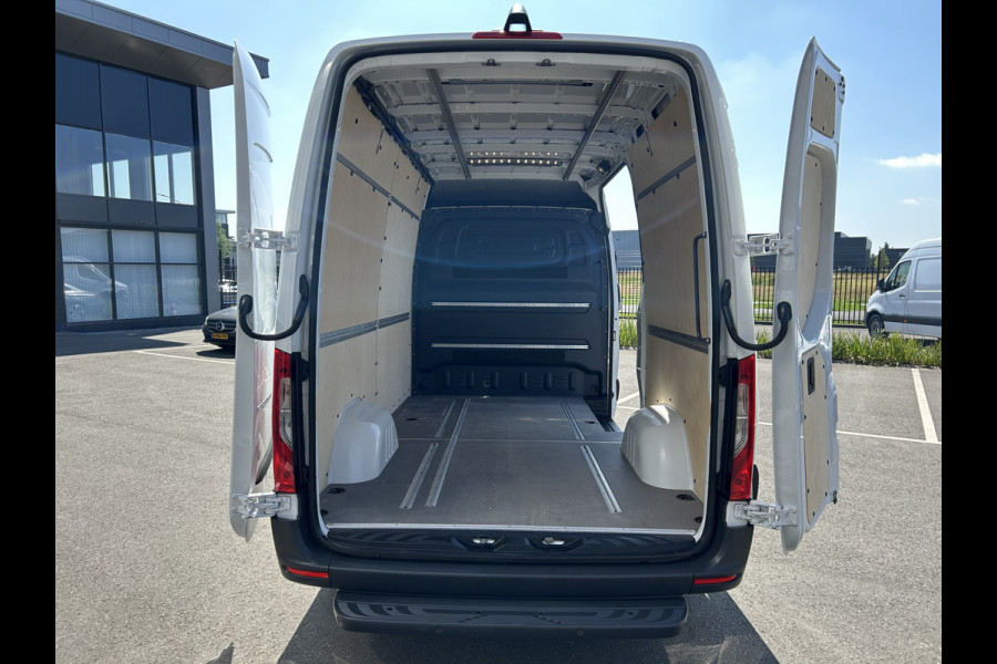 Mercedes-Benz Sprinter 314 CDI RWD L2 H2 MBUX / 360 Camera / Navigatie / Airco / Parkeersensoren / 270 Graden achterdeuren