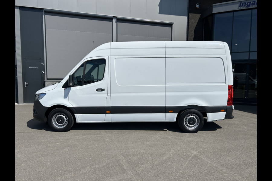 Mercedes-Benz Sprinter 314 CDI RWD L2 H2 MBUX / 360 Camera / Navigatie / Airco / Parkeersensoren / 270 Graden achterdeuren