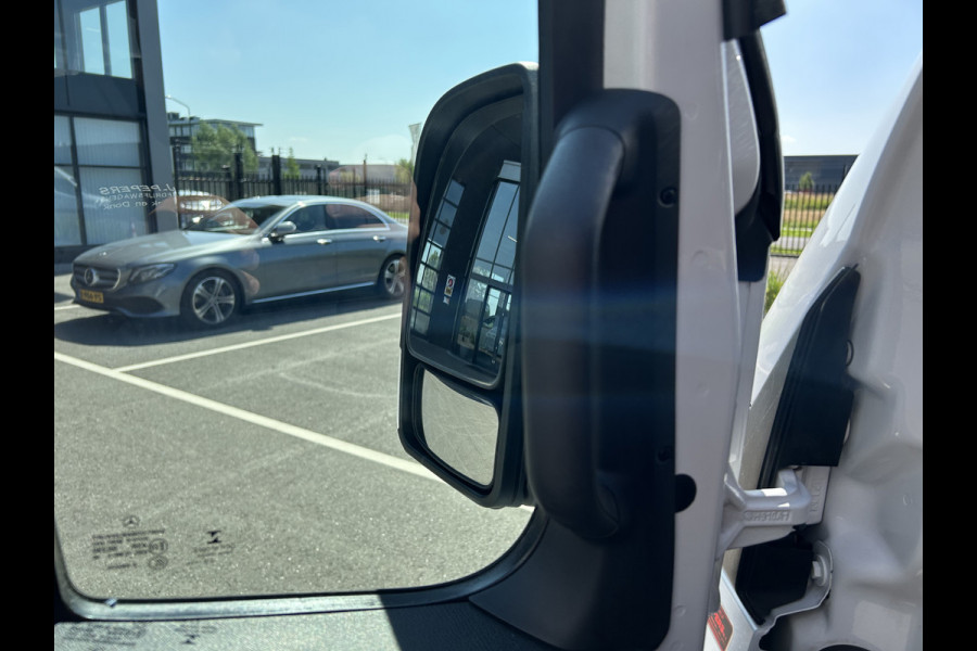 Mercedes-Benz Sprinter 314 CDI RWD L2 H2 MBUX / 360 Camera / Navigatie / Airco / Parkeersensoren / 270 Graden achterdeuren
