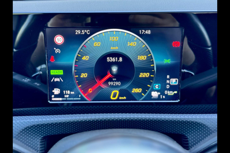 Mercedes-Benz A-Klasse 250 e Premium Magno/Pano/MBLight