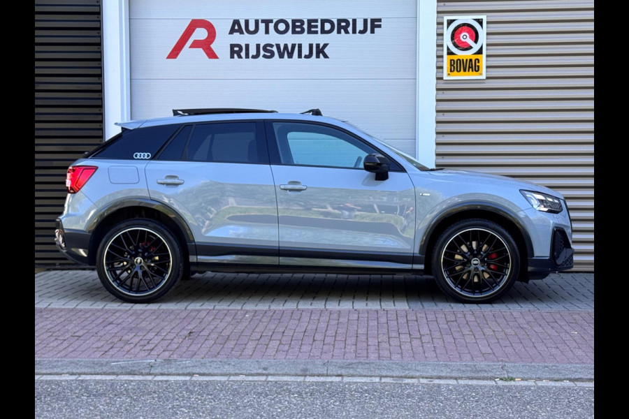 Audi Q2 35 TFSI Edition one Pano/Matrix/Leer/Dodehoek