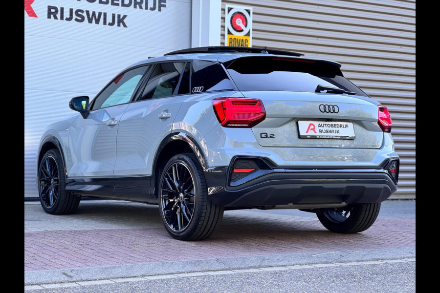 Audi Q2 35 TFSI Edition one Pano/Matrix/Leer/Dodehoek