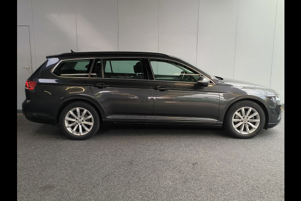 Volkswagen Passat Variant 1.5 TSI Comfort Business DSG-AUTOMAAT uit 2020 Rijklaar + 12 maanden Bovag-garantie Henk Jongen Auto's in Helmond,  al 50 jaar service zoals 't hoort!