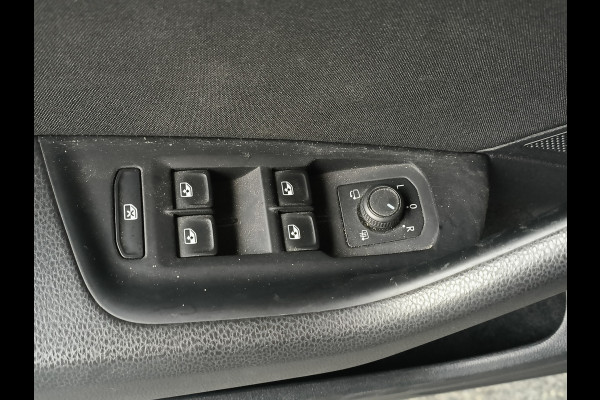 Volkswagen Passat Variant 1.5 TSI Comfort Business DSG-AUTOMAAT uit 2020 Rijklaar + 12 maanden Bovag-garantie Henk Jongen Auto's in Helmond,  al 50 jaar service zoals 't hoort!