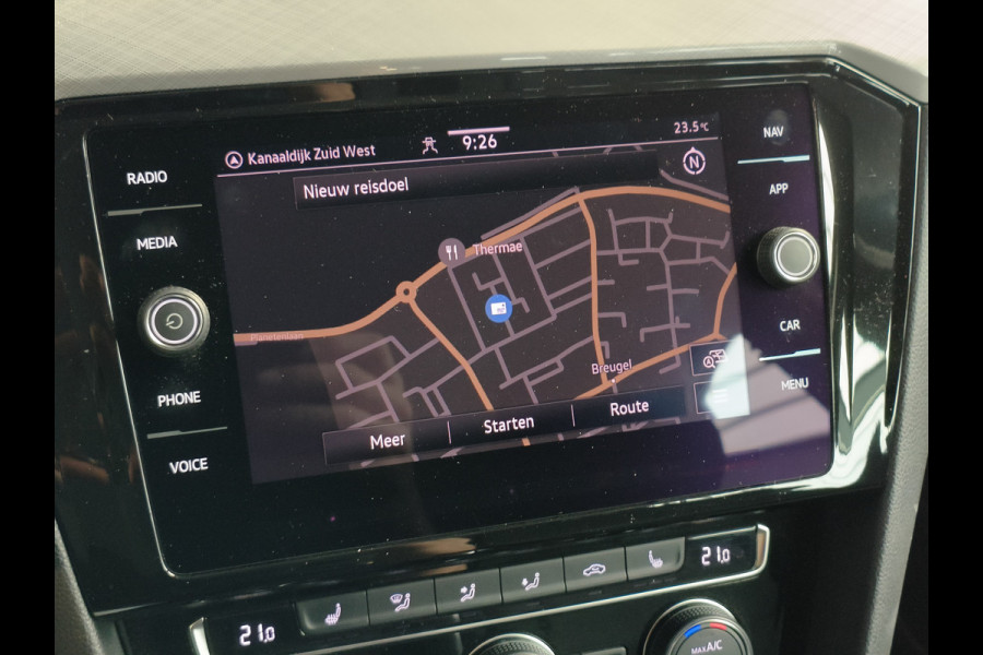 Volkswagen Passat Variant 1.5 TSI Comfort Business DSG-AUTOMAAT uit 2020 Rijklaar + 12 maanden Bovag-garantie Henk Jongen Auto's in Helmond,  al 50 jaar service zoals 't hoort!