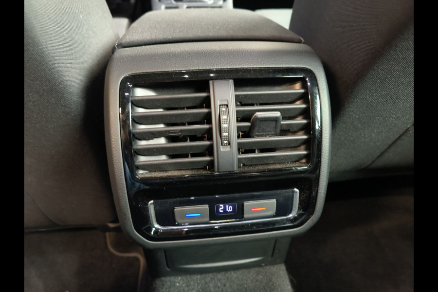 Volkswagen Passat Variant 1.5 TSI Comfort Business DSG-AUTOMAAT uit 2020 Rijklaar + 12 maanden Bovag-garantie Henk Jongen Auto's in Helmond,  al 50 jaar service zoals 't hoort!