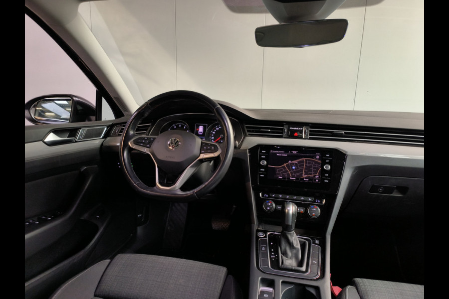 Volkswagen Passat Variant 1.5 TSI Comfort Business DSG-AUTOMAAT uit 2020 Rijklaar + 12 maanden Bovag-garantie Henk Jongen Auto's in Helmond,  al 50 jaar service zoals 't hoort!
