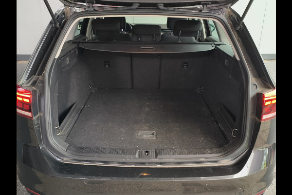 Volkswagen Passat Variant 1.5 TSI Comfort Business DSG-AUTOMAAT uit 2020 Rijklaar + 12 maanden Bovag-garantie Henk Jongen Auto's in Helmond,  al 50 jaar service zoals 't hoort!