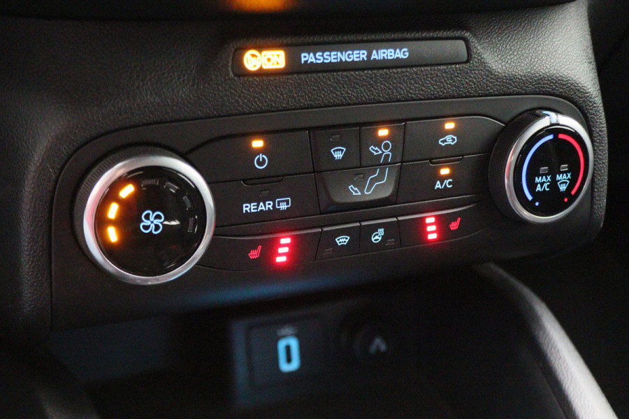 Ford FOCUS Wagon 1.0 EcoBoost ST Line Business Camera, Apple Carplay, Stoel-/Stuurverw., Keyless, PDC