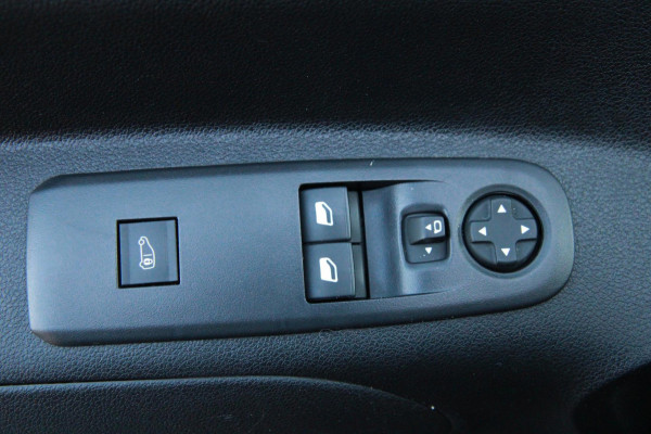 Peugeot Partner 1.5 BlueHDI 131PK Premium / Camera / App connect / Dodehoek camera