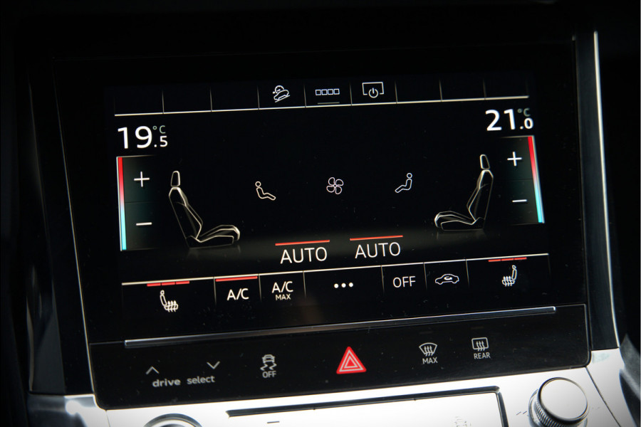 Audi e-tron Sportback 50 quattro S edition 71 kWh | RS Seats | Diamond Stitch | Panoramadak | S-Line | Keyless | Memory Seats | Stoelverwarming | Ambiance Verlichting | Camera | Adaptive Cruise Control | Leer | Matrix LED | Luchtvering |