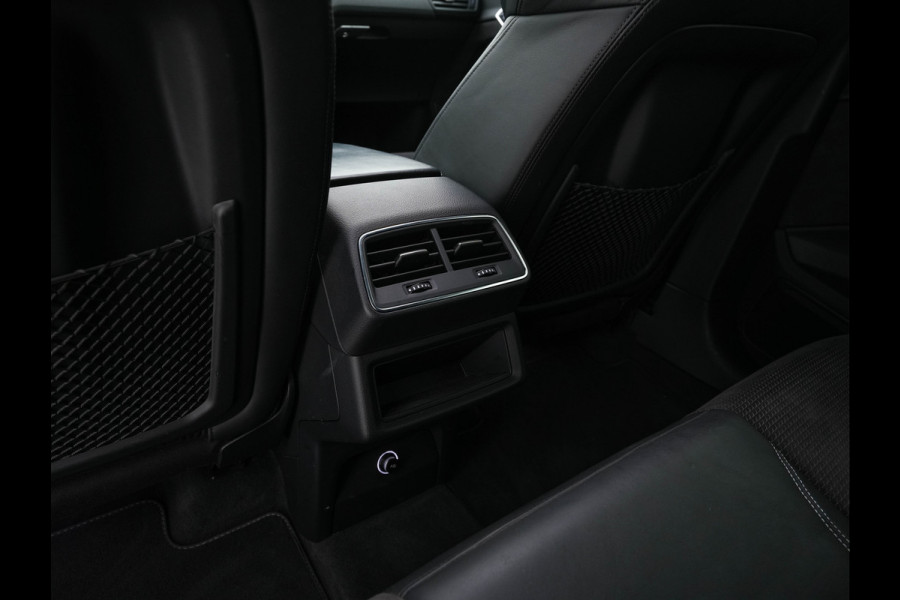 Audi e-tron 50 Quattro S-Line Launch-Edition-Black 71 kWh (INCL-BTW) *PANO | LEATHER-MICROFIBRE | DIGI-COCKPIT | FULL-LED | MEMORY-PACK | ADAPTIVE-CRUISE | HEATED-SPORTSEATS | NAVI-FULLMAP | KEYLESS | SHIFT-PADDLES | 20"ALU*