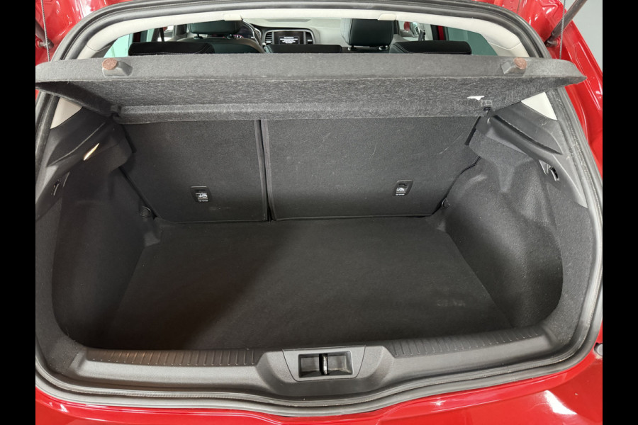 Renault Mégane 1.3 TCe Business Edition One | Carplay | Navi