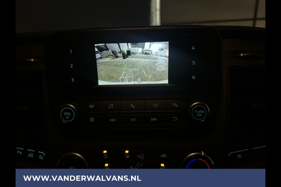 Ford Transit 2.0 TDCI 131pk L3H3 Euro6 Airco | Camera | Cruisecontrol | Parkeersensoren bijrijdersbank, verwarmde voorruit, 2800kg trekvermogen