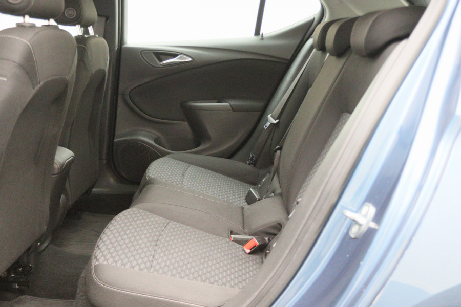 Opel Astra 1.0 Online Edition