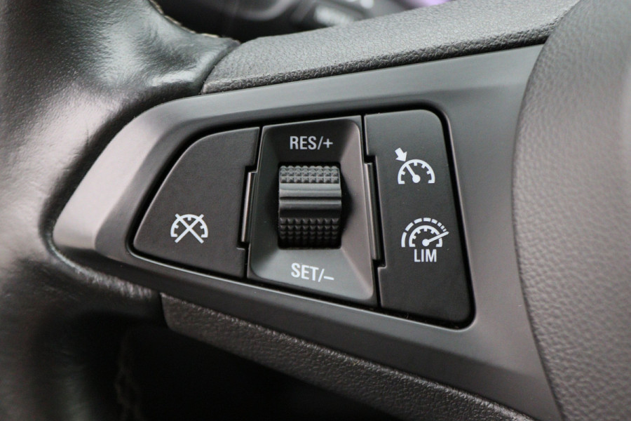Opel Astra 1.0 Online Edition