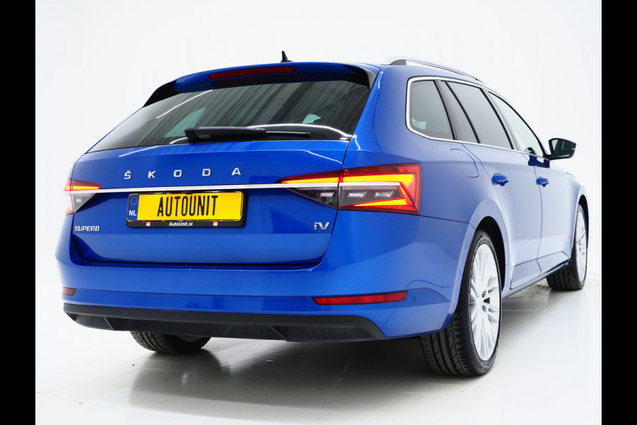 Škoda Superb Combi 1.4 TSI iV 218PK | Panoramadak | Trekhaak | Massage | 360 | Keyless | Adaptive Cruise