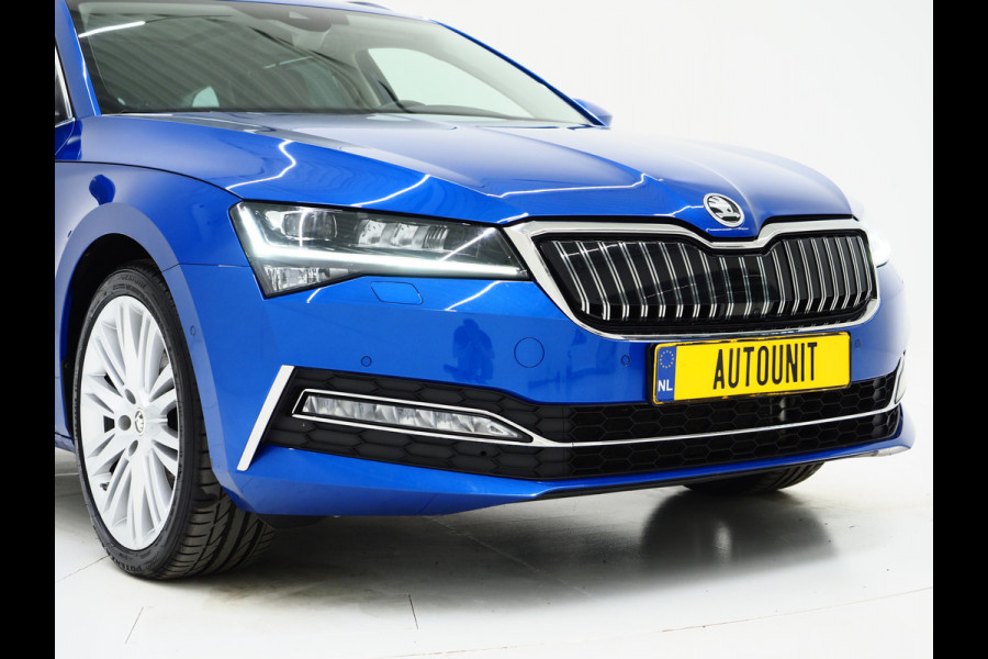 Škoda Superb Combi 1.4 TSI iV 218PK | Panoramadak | Trekhaak | Massage | 360 | Keyless | Adaptive Cruise