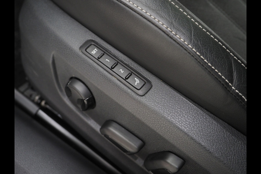 Škoda Superb Combi 1.4 TSI iV 218PK | Panoramadak | Trekhaak | Massage | 360 | Keyless | Adaptive Cruise