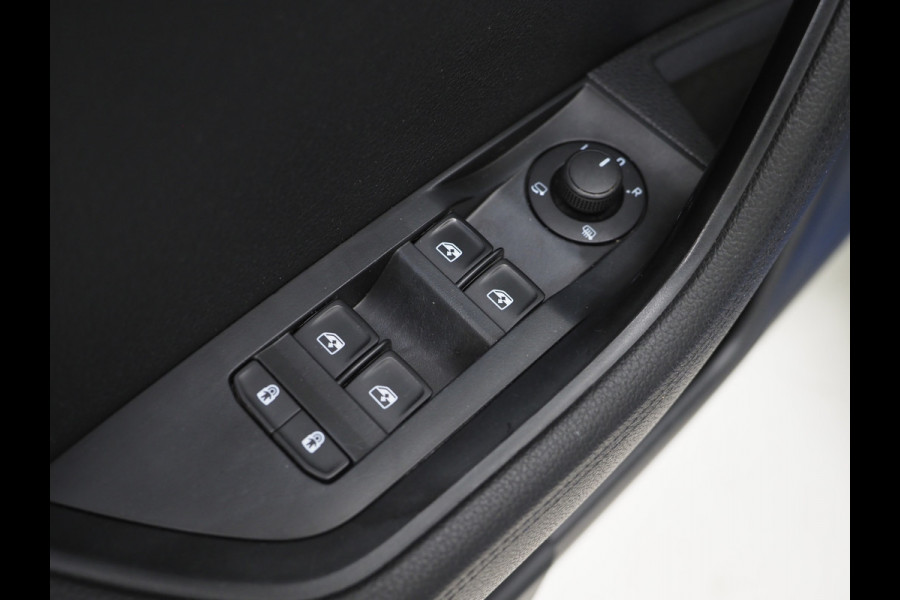 Škoda Superb Combi 1.4 TSI iV 218PK | Panoramadak | Trekhaak | Massage | 360 | Keyless | Adaptive Cruise