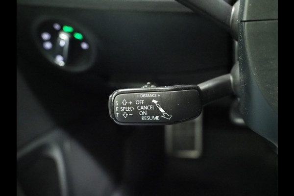 Škoda Superb Combi 1.4 TSI iV 218PK | Panoramadak | Trekhaak | Massage | 360 | Keyless | Adaptive Cruise
