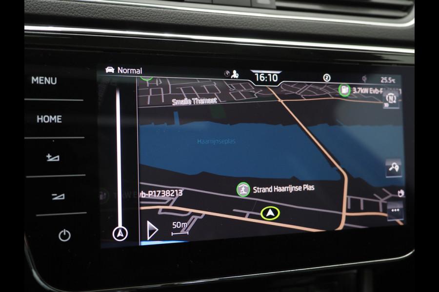 Škoda Superb Combi 1.4 TSI iV 218PK | Panoramadak | Trekhaak | Massage | 360 | Keyless | Adaptive Cruise