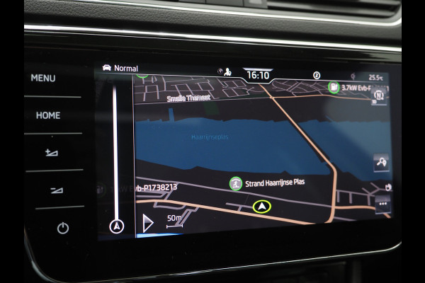 Škoda Superb Combi 1.4 TSI iV 218PK | Panoramadak | Trekhaak | Massage | 360 | Keyless | Adaptive Cruise