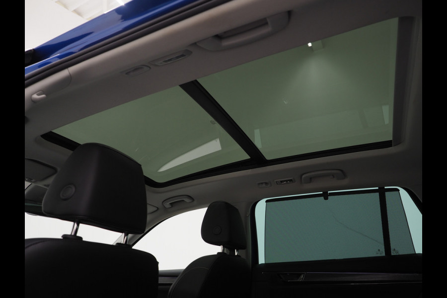 Škoda Superb Combi 1.4 TSI iV 218PK | Panoramadak | Trekhaak | Massage | 360 | Keyless | Adaptive Cruise
