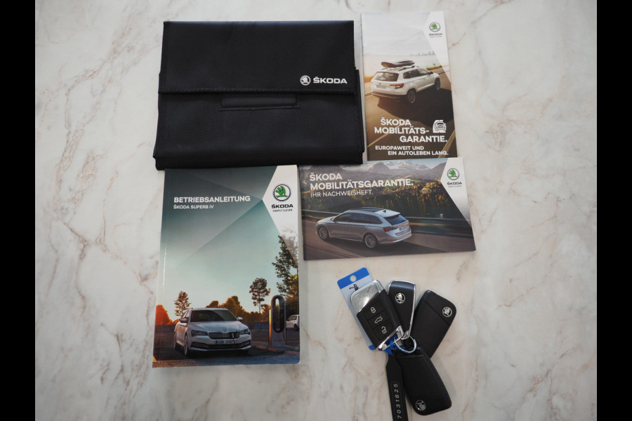 Škoda Superb Combi 1.4 TSI iV 218PK | Panoramadak | Trekhaak | Canton | 360 | Keyless | Adaptive Cruise | Carplay
