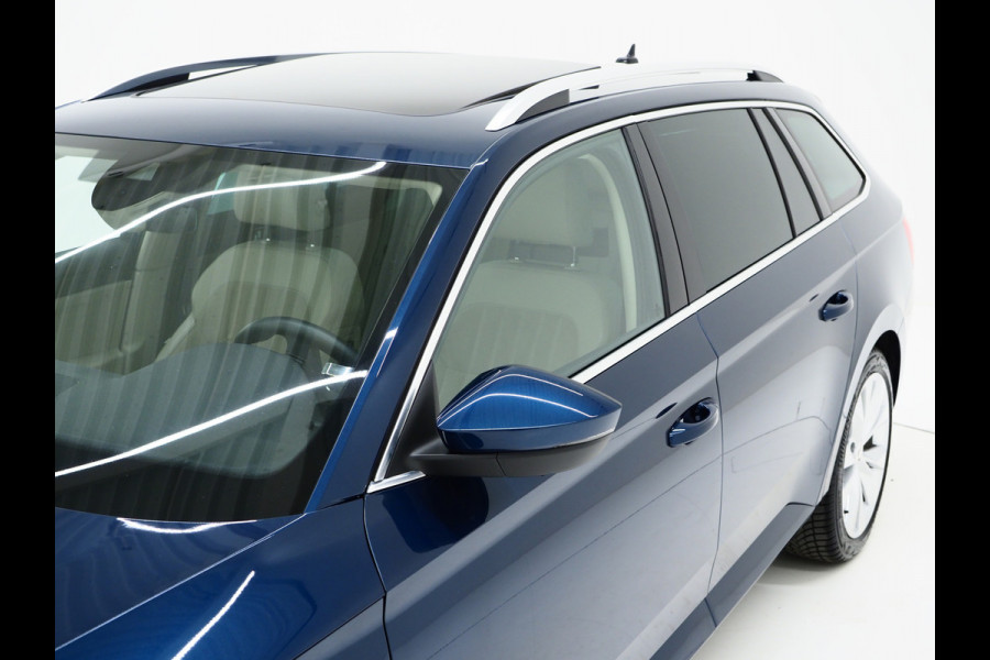 Škoda Superb Combi 1.4 TSI iV 218PK | Panoramadak | Trekhaak | Canton | 360 | Keyless | Adaptive Cruise | Carplay