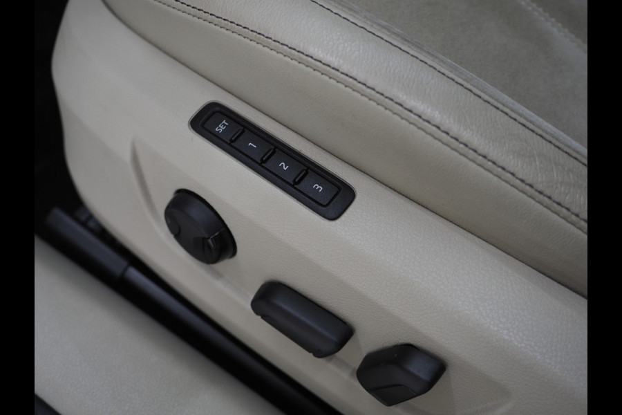 Škoda Superb Combi 1.4 TSI iV 218PK | Panoramadak | Trekhaak | Canton | 360 | Keyless | Adaptive Cruise | Carplay