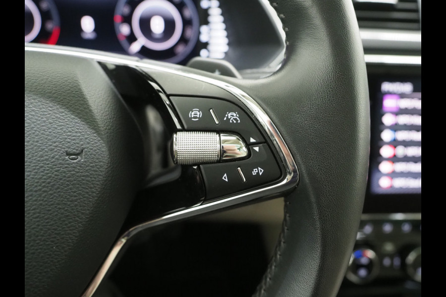 Škoda Superb Combi 1.4 TSI iV 218PK | Panoramadak | Trekhaak | Canton | 360 | Keyless | Adaptive Cruise | Carplay