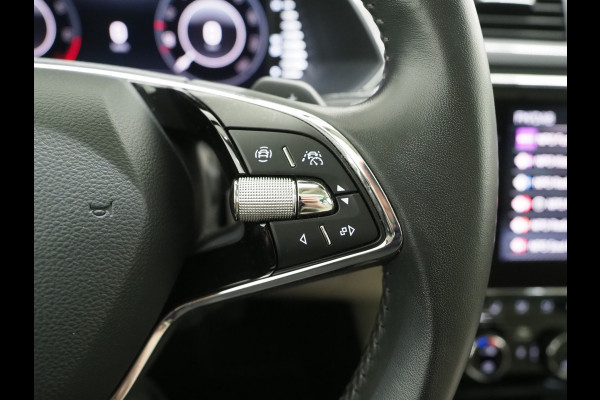 Škoda Superb Combi 1.4 TSI iV 218PK | Panoramadak | Trekhaak | Canton | 360 | Keyless | Adaptive Cruise | Carplay