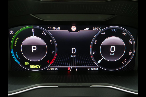 Škoda Superb Combi 1.4 TSI iV 218PK | Panoramadak | Trekhaak | Canton | 360 | Keyless | Adaptive Cruise | Carplay