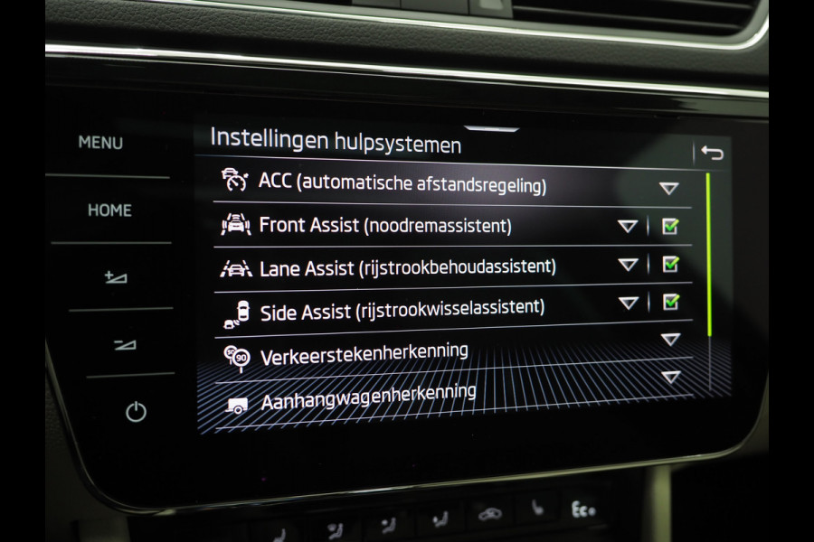 Škoda Superb Combi 1.4 TSI iV 218PK | Panoramadak | Trekhaak | Canton | 360 | Keyless | Adaptive Cruise | Carplay