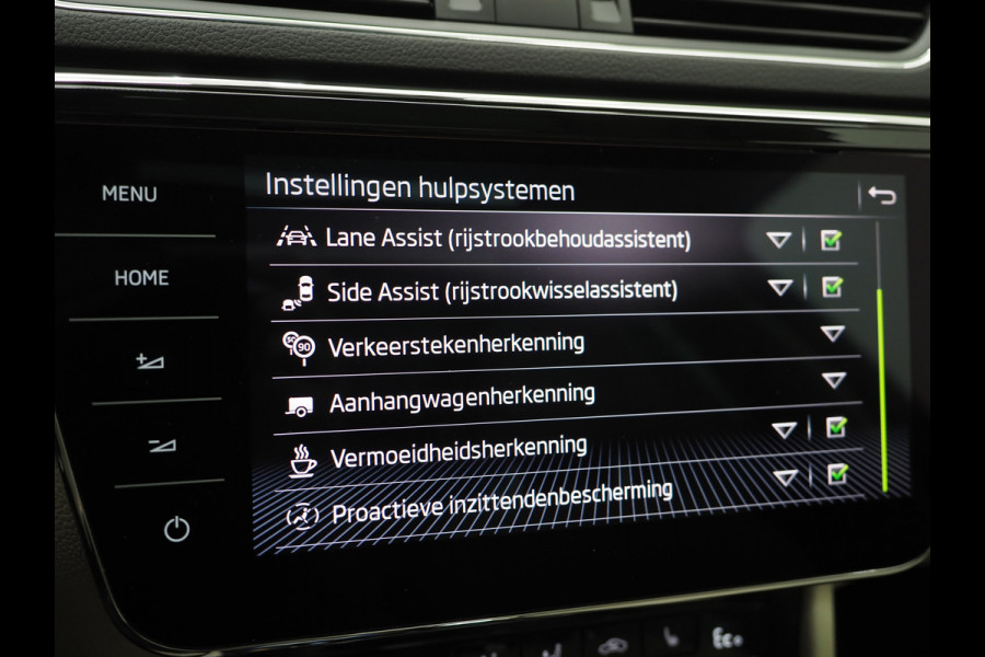 Škoda Superb Combi 1.4 TSI iV 218PK | Panoramadak | Trekhaak | Canton | 360 | Keyless | Adaptive Cruise | Carplay