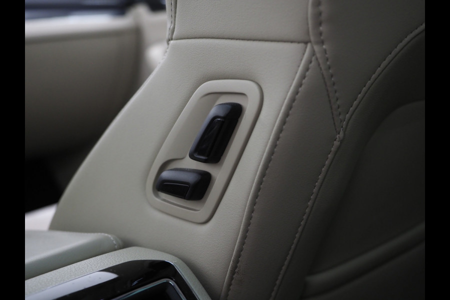 Škoda Superb Combi 1.4 TSI iV 218PK | Panoramadak | Trekhaak | Canton | 360 | Keyless | Adaptive Cruise | Carplay