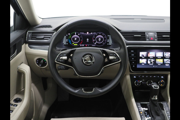 Škoda Superb Combi 1.4 TSI iV 218PK | Panoramadak | Trekhaak | Canton | 360 | Keyless | Adaptive Cruise | Carplay