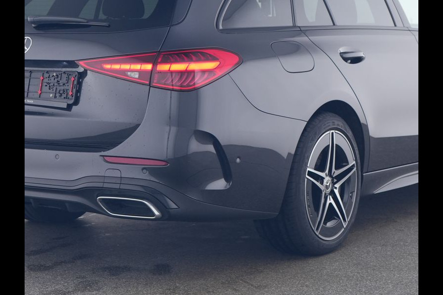 Mercedes-Benz C-Klasse Estate 300 e AMG Plug-In Hybride AMG Line | Night Pakket | Trekhaak | Panorama Schuif-Kanteldak. Inclusief 24 maanden MB Certified garantie voor Europa.