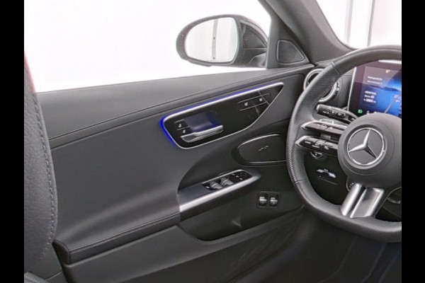 Mercedes-Benz C-Klasse Estate 300 e AMG Plug-In Hybride AMG Line | Night Pakket | Trekhaak | Panorama Schuif-Kanteldak. Inclusief 24 maanden MB Certified garantie voor Europa.
