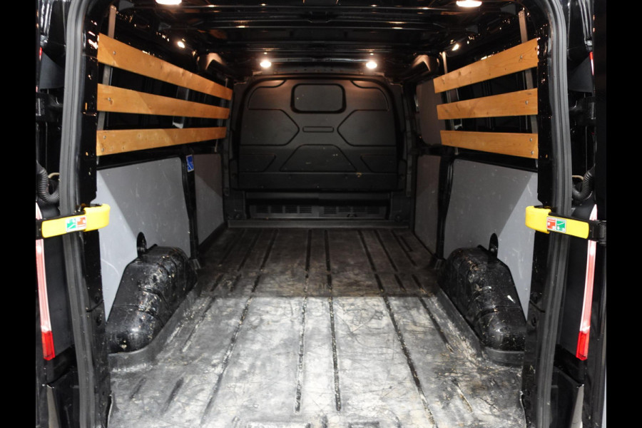 Ford Transit Custom 300 2.0 TDCI L2H1 Trend Automaat Airco Navi Cruise control Camera PDC voor & Achter Trekhaak