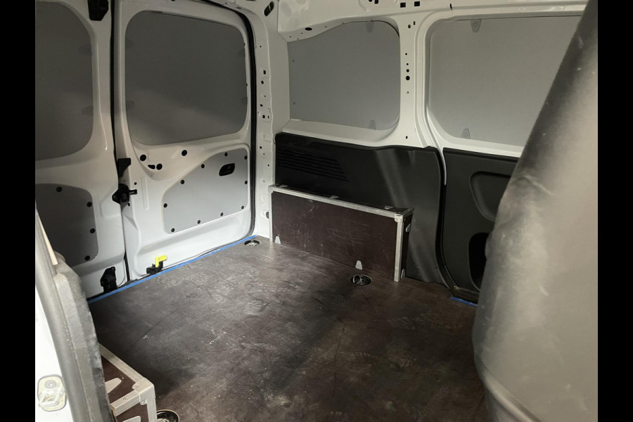 Opel Combo 130pk L1 Automaat Apple Carplay Trekhaak Parkeersensoren Airco Cruise control