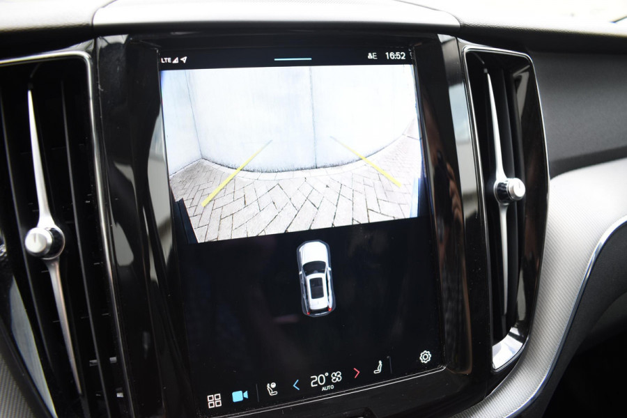 Volvo XC60 T6 350PK Automaat AWD Plus Dark / Adaptive Cruise control / Stoelverwarming v+a / Stuurverwarming / Elektr. achterklep  / 360 Camera / Schuifdak / Trekhaak
