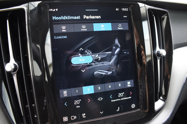 Volvo XC60 T6 350PK Automaat AWD Plus Dark / Adaptive Cruise control / Stoelverwarming v+a / Stuurverwarming / Elektr. achterklep  / 360 Camera / Schuifdak / Trekhaak