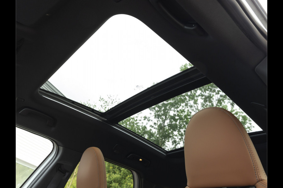 MINI Countryman 1.5 C Favoured - XL Pakket - Pano - Trekhaak - Memoryzetel