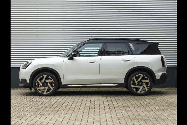 MINI Countryman 1.5 C Favoured - XL Pakket - Pano - Trekhaak - Memoryzetel