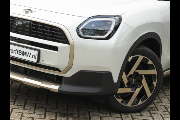 MINI Countryman 1.5 C Favoured - XL Pakket - Pano - Trekhaak - Memoryzetel