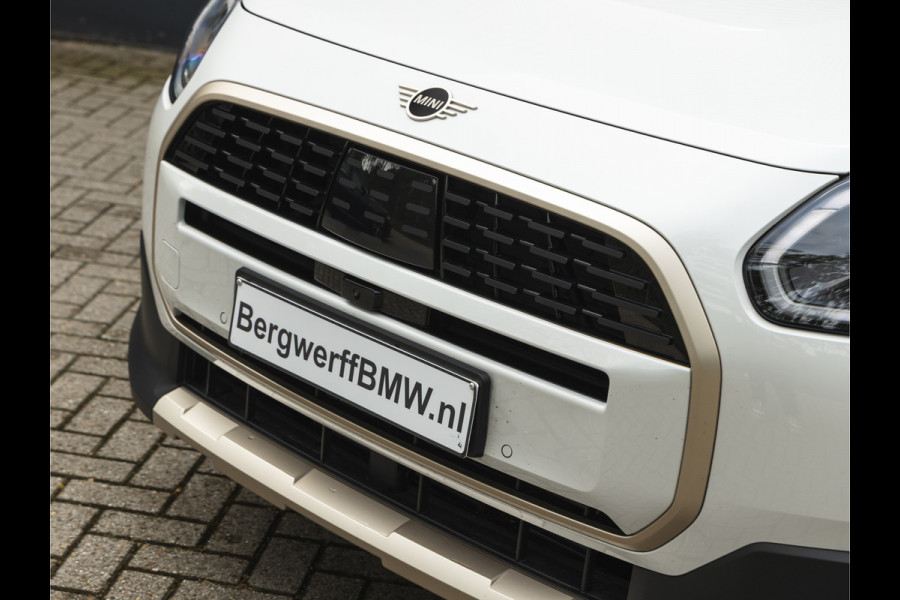 MINI Countryman 1.5 C Favoured - XL Pakket - Pano - Trekhaak - Memoryzetel