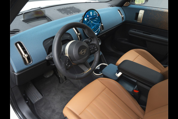 MINI Countryman 1.5 C Favoured - XL Pakket - Pano - Trekhaak - Memoryzetel